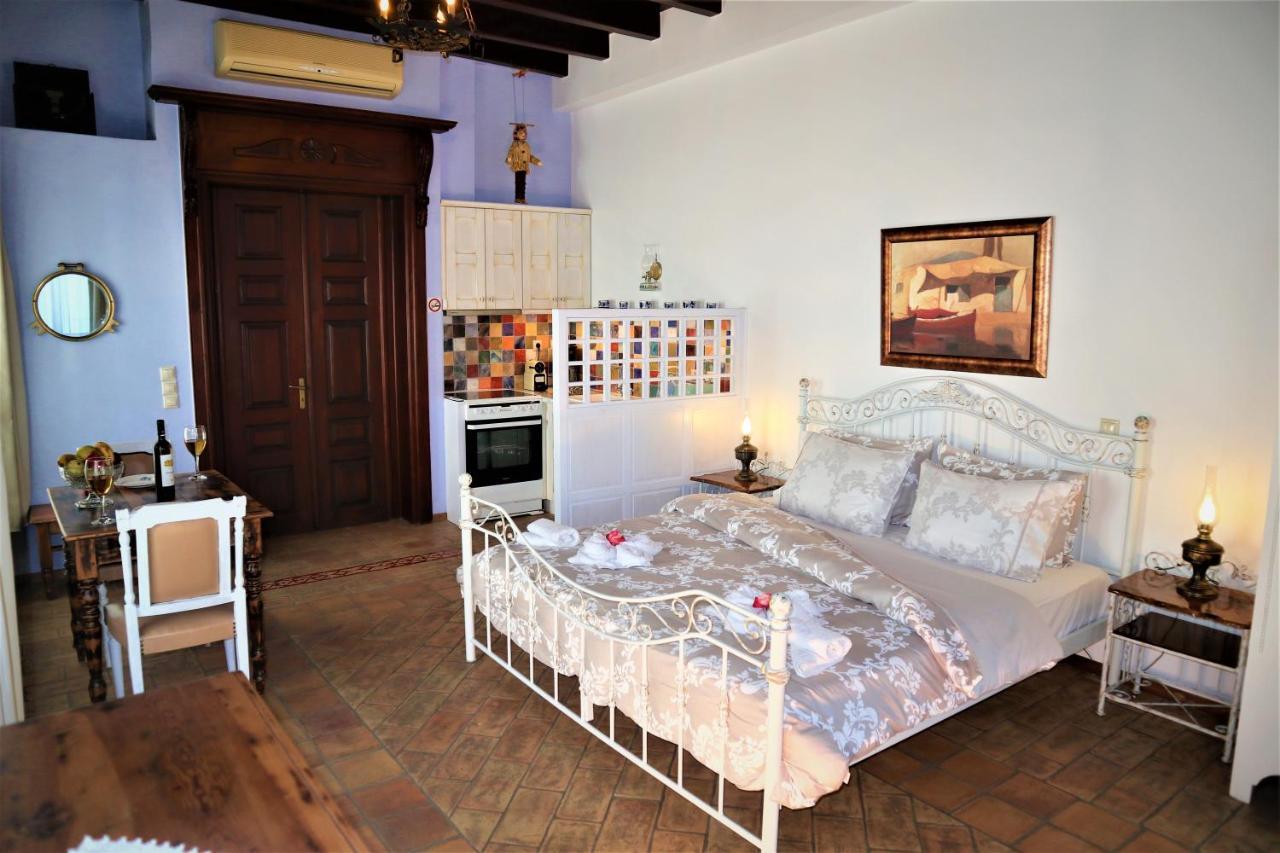 Saint George Valsamitis Superior Apartment Katapola Exterior photo